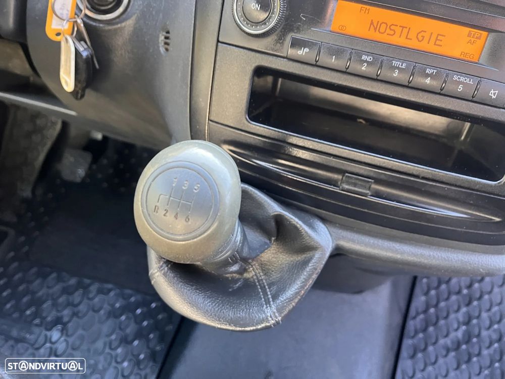Mercedes-Benz vito 113cdi com câmara de frio e congelação - 7