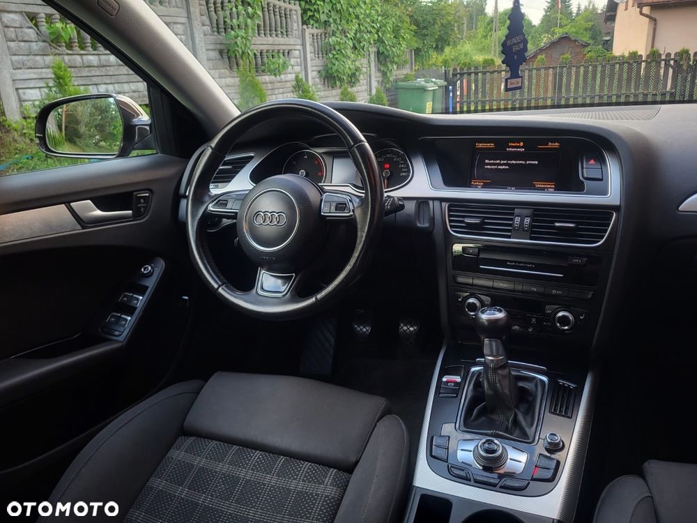 Audi A4 Avant 2.0 TDI quattro - 10
