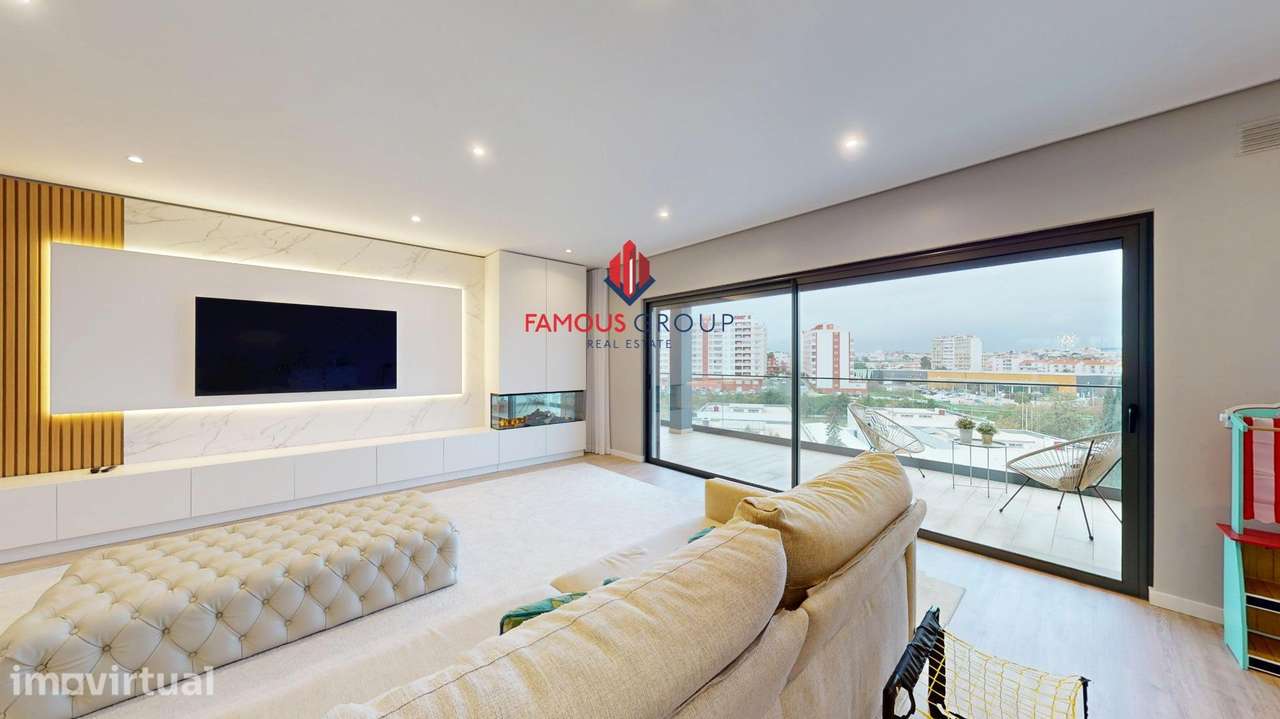 Apartamento T5 exclusivo com acabamentos de excelência  - Portimão - Grande imagem: 2/37