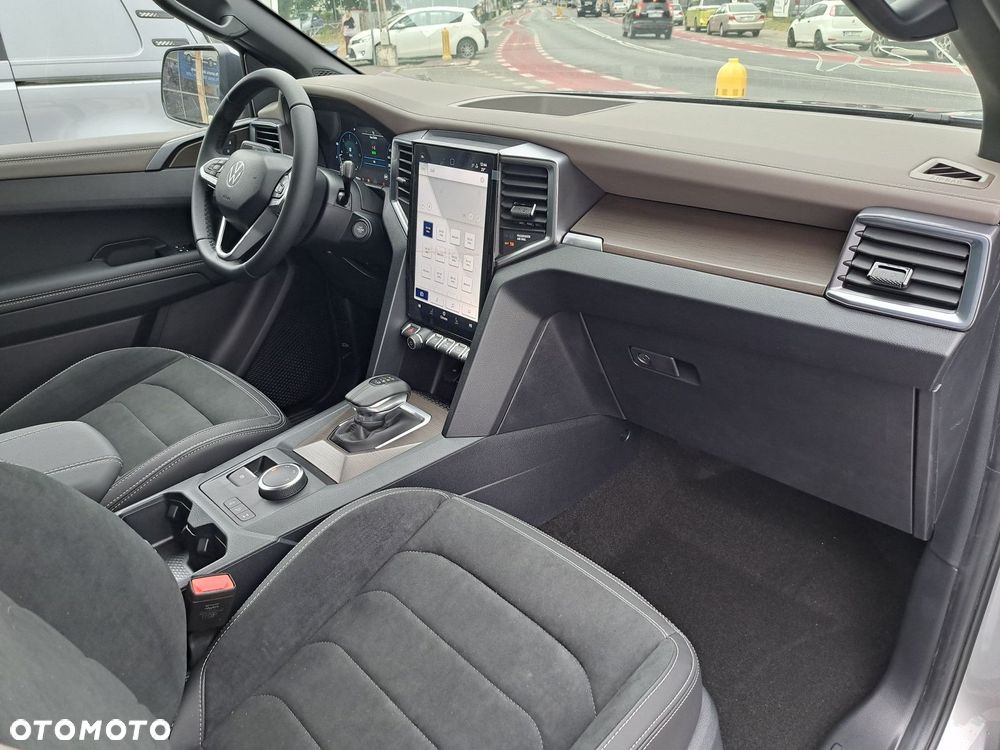 Volkswagen Amarok - 20