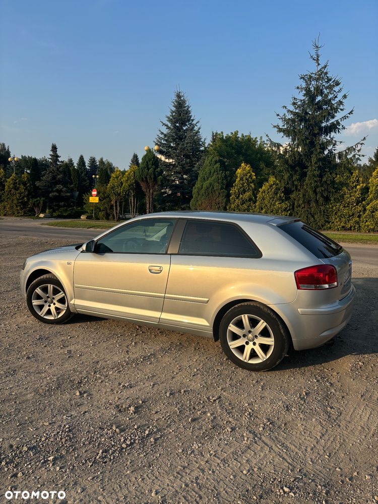 Audi A3 3-drzwiowe 1.6 Ambiente - 7