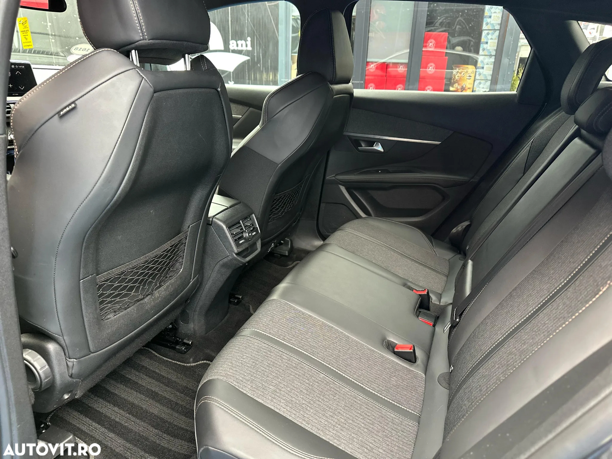 Peugeot 3008 1.2 PureTech 130 EAT8 GT - 8