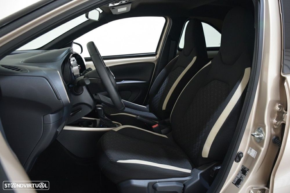 Toyota Aygo X 1.0 Pulse CVT - 11