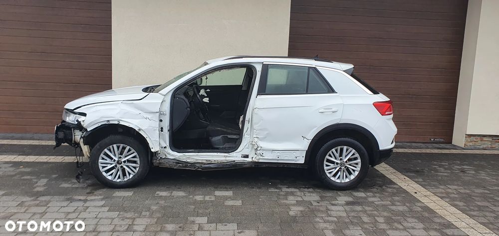 Volkswagen T-Roc - 4