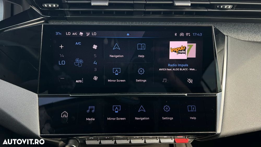Peugeot 308 PureTech 130 EAT8 Allure - 27