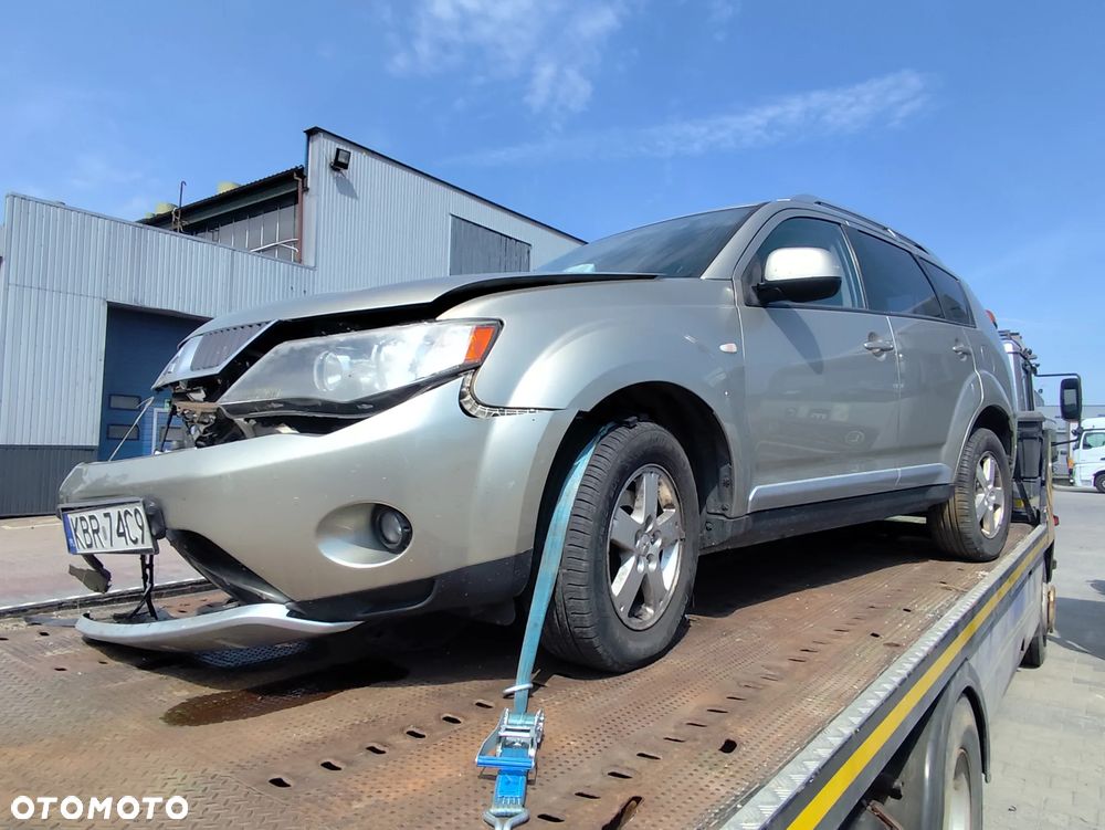 Mitsubishi Outlander 2.0 DID Intense - 5