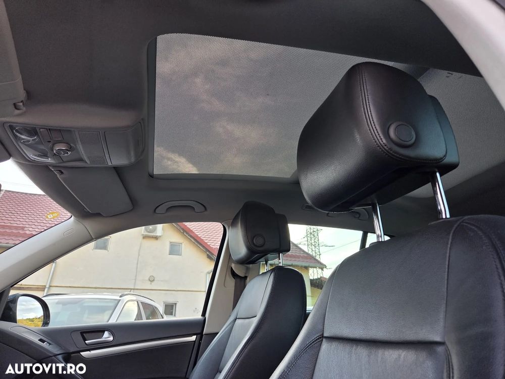 Volkswagen Tiguan 2.0 TDI DPF 4Motion BlueMotion Technology DSG Exclusive - 9