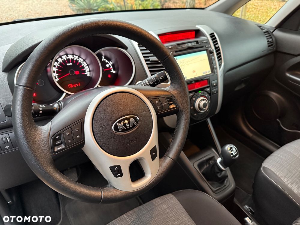 Kia Venga 1.6 CVVT Spirit - 13