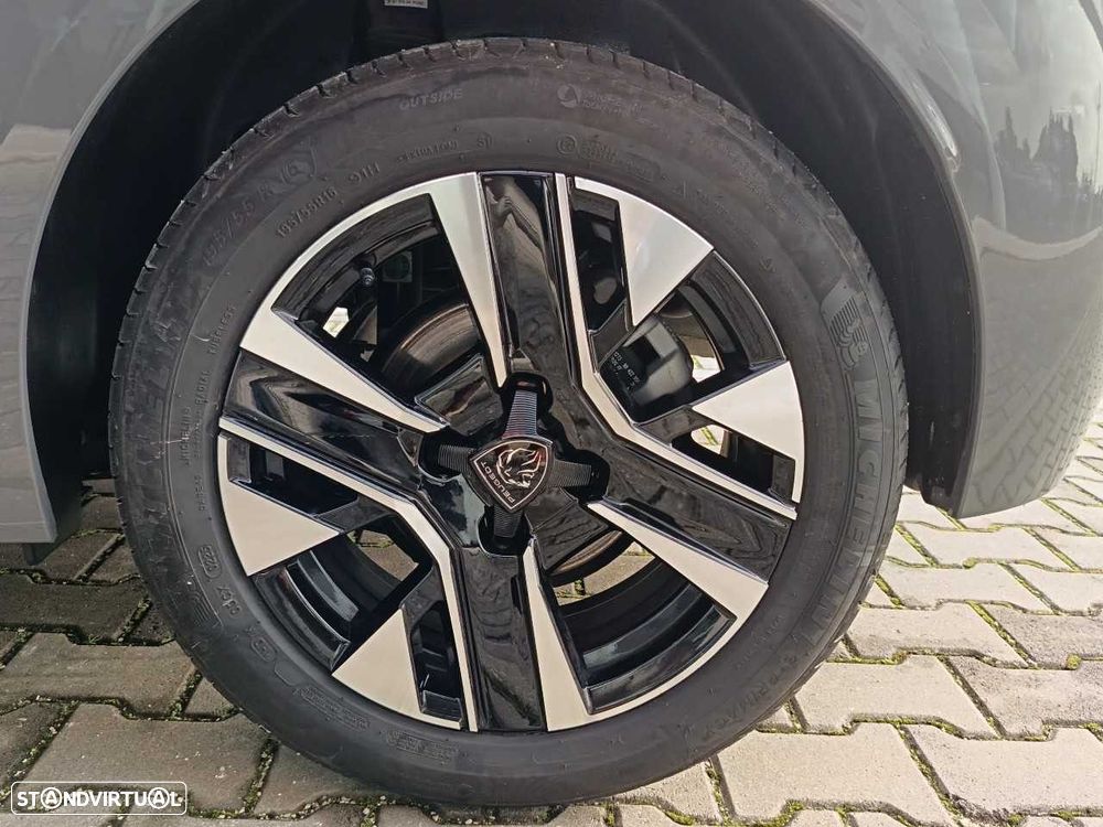 Peugeot 208 1.2 Hybrid Allure e-DCS6 - 12