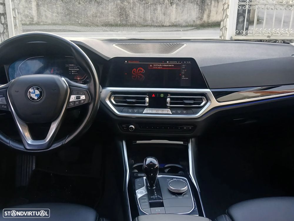 BMW 318 d Line Sport Auto - 15