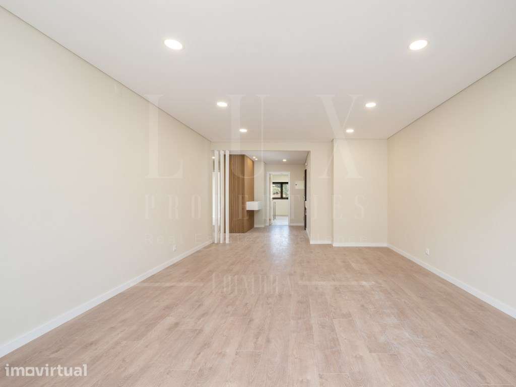Apartamento T3 com Garagem | Remodelado | Quinta do Amparo, Leiria - Grande imagem: 4/34