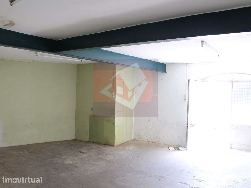 Loja no centro de Caneças para arrendamento - Grande imagem: 4/7