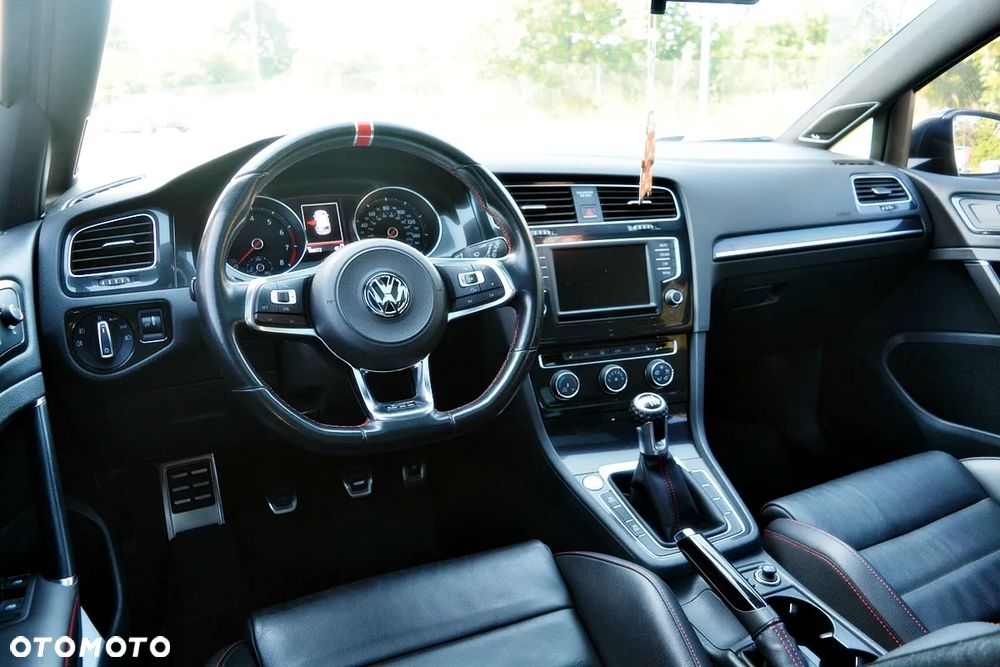 Volkswagen Golf GTI (BlueMotion Technology) Performance - 6