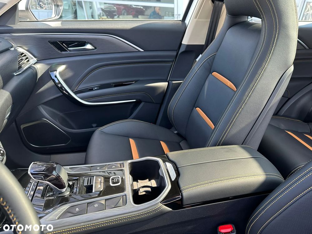 Bestune T77 1.5T Business DCT - 8