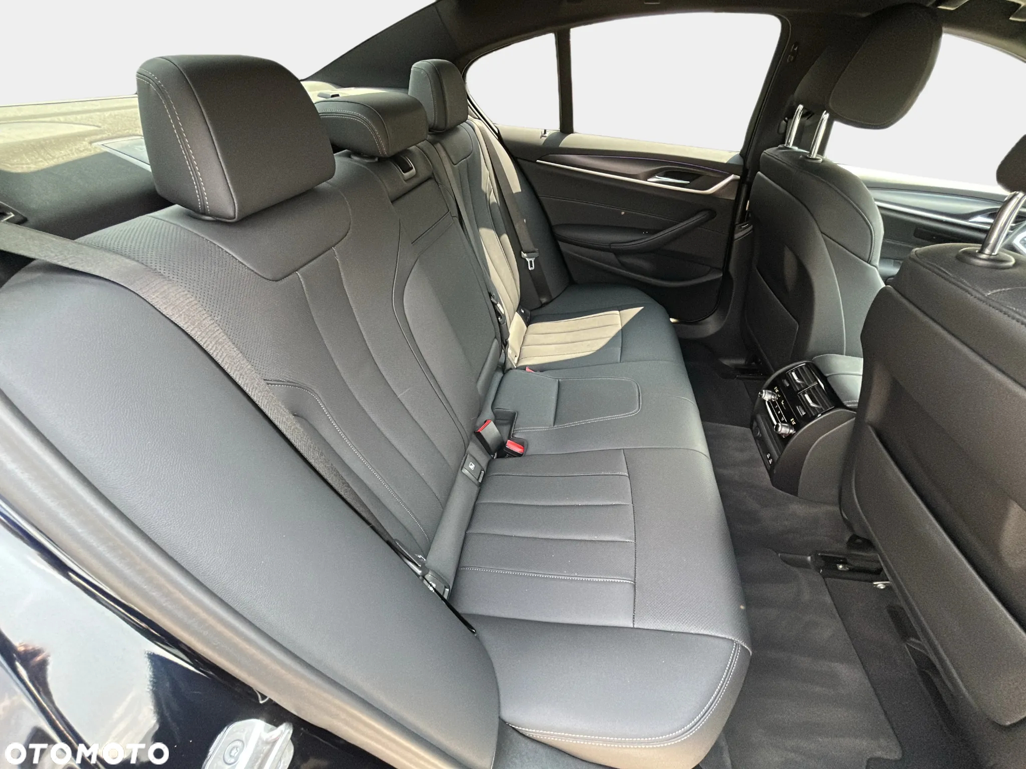 BMW Seria 5 - 16