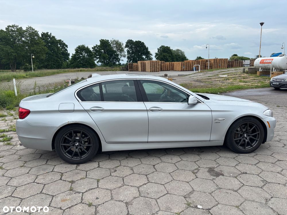 BMW Seria 5 535i xDrive - 4