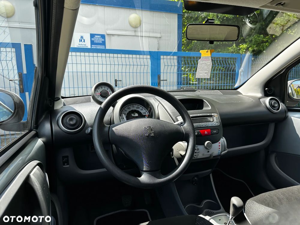 Peugeot 107 70 2-Tronic Filou - 20