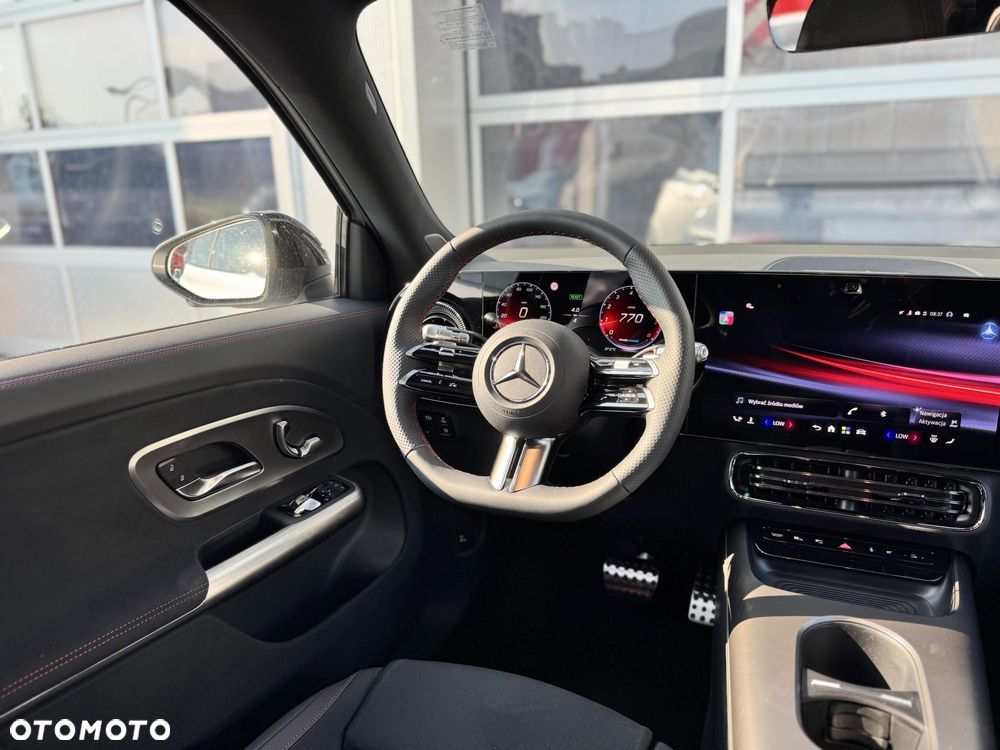 Mercedes-Benz GLB 200 mHEV 4-Matic 8G-eDCT - 14