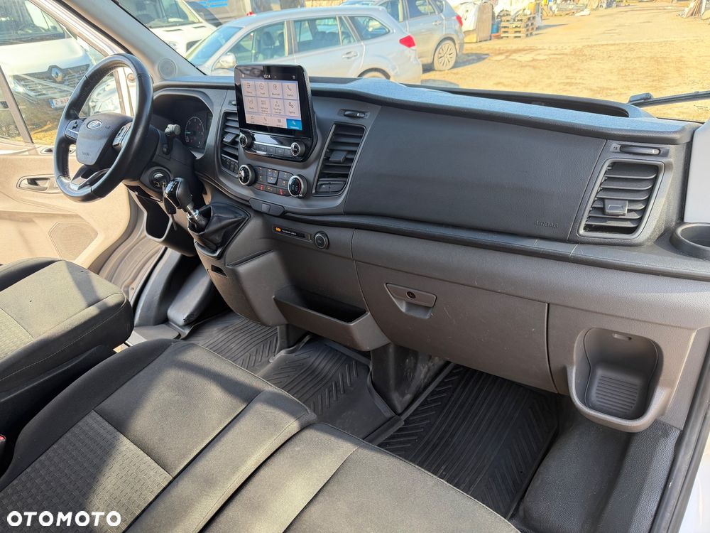 Ford Transit - 17