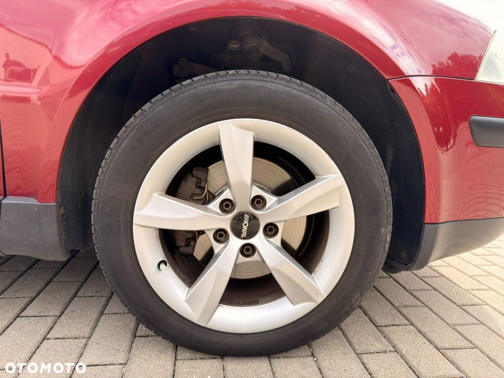 Volkswagen Passat - 36