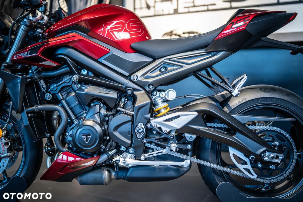 Triumph Street Triple - 7