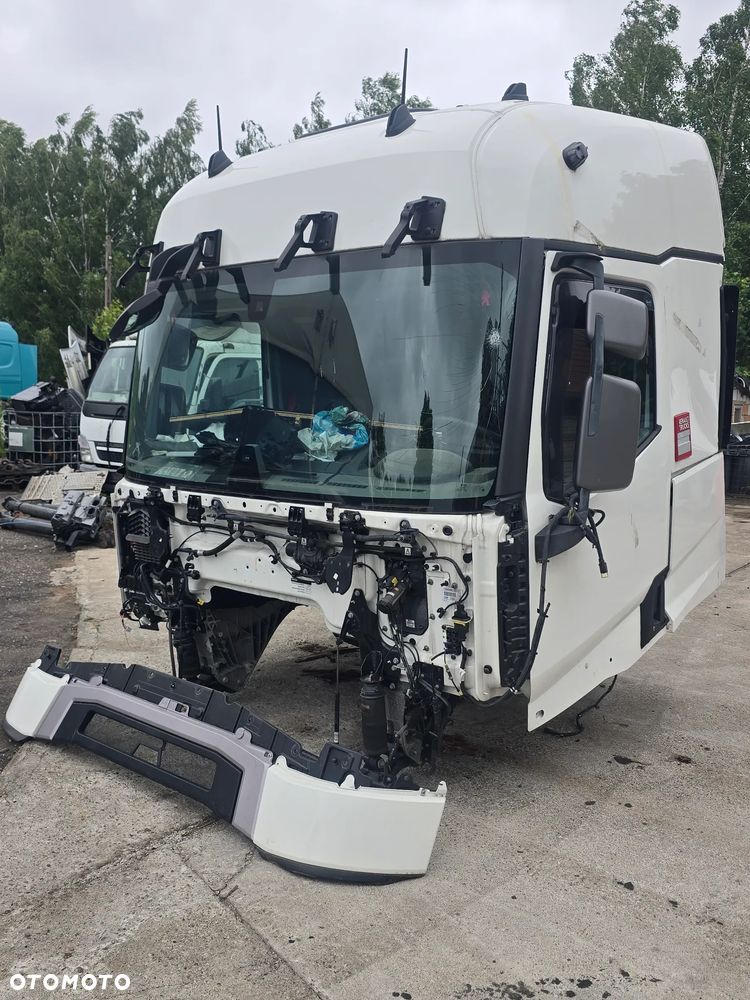Kabina w całosci lub na części Renault Gama Range T Wszystkie Części 440/460/480/500/520 - 1