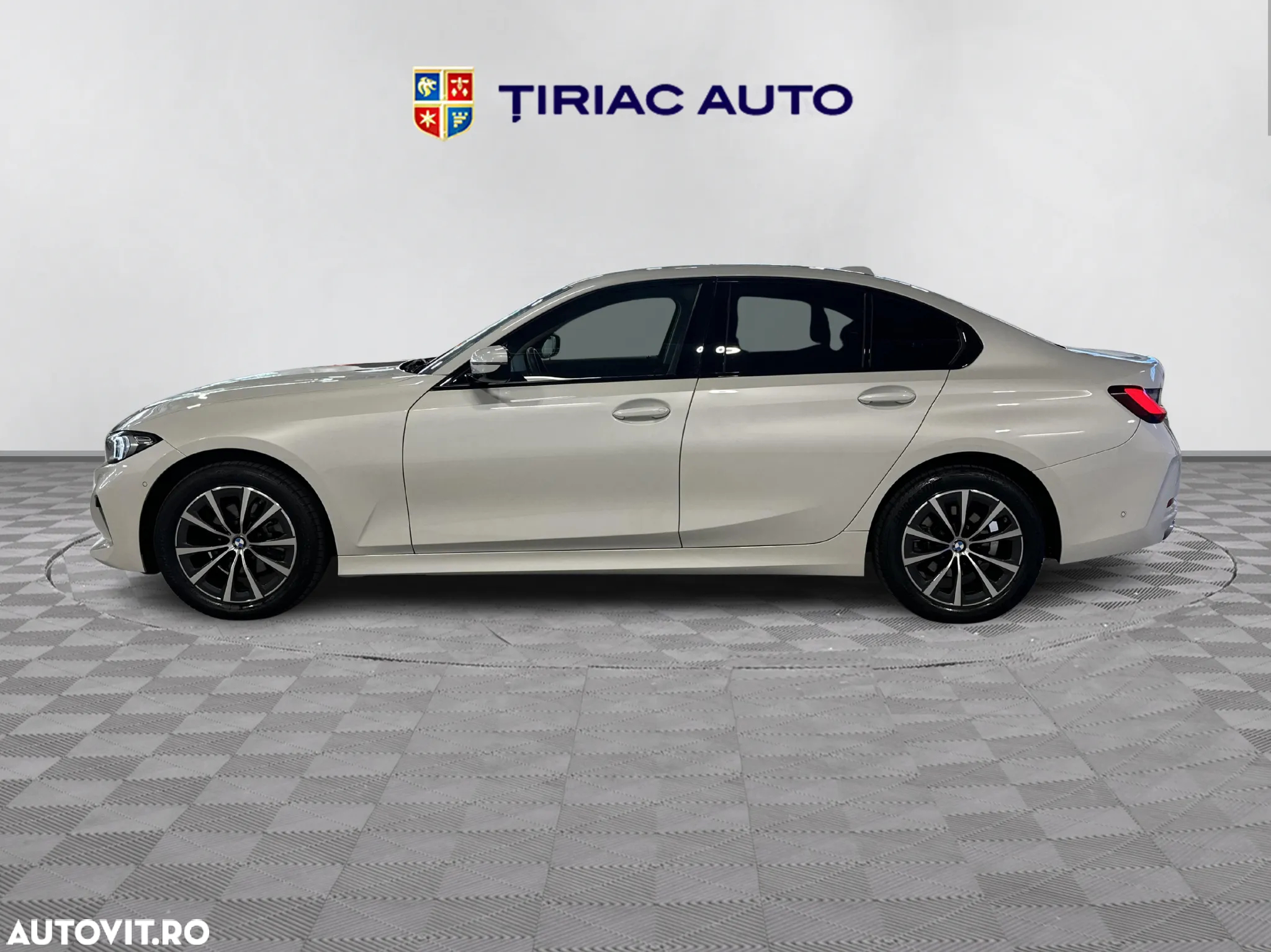 BMW Seria 3 320i xDrive Aut. - 2