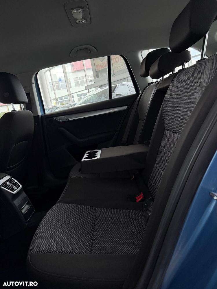 Skoda Octavia Combi 1.0 TSI Clever - 24