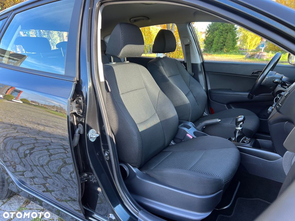 Hyundai i30 i30cw 1.4 Comfort - 14