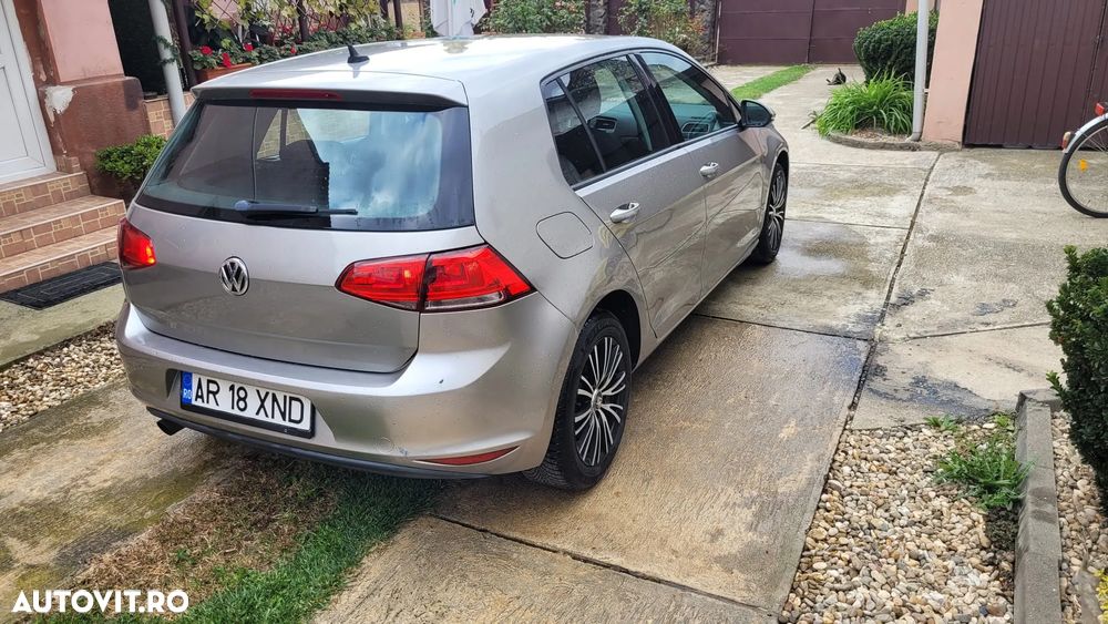 Volkswagen Golf 1.6 TDI DPF Trendline - 4