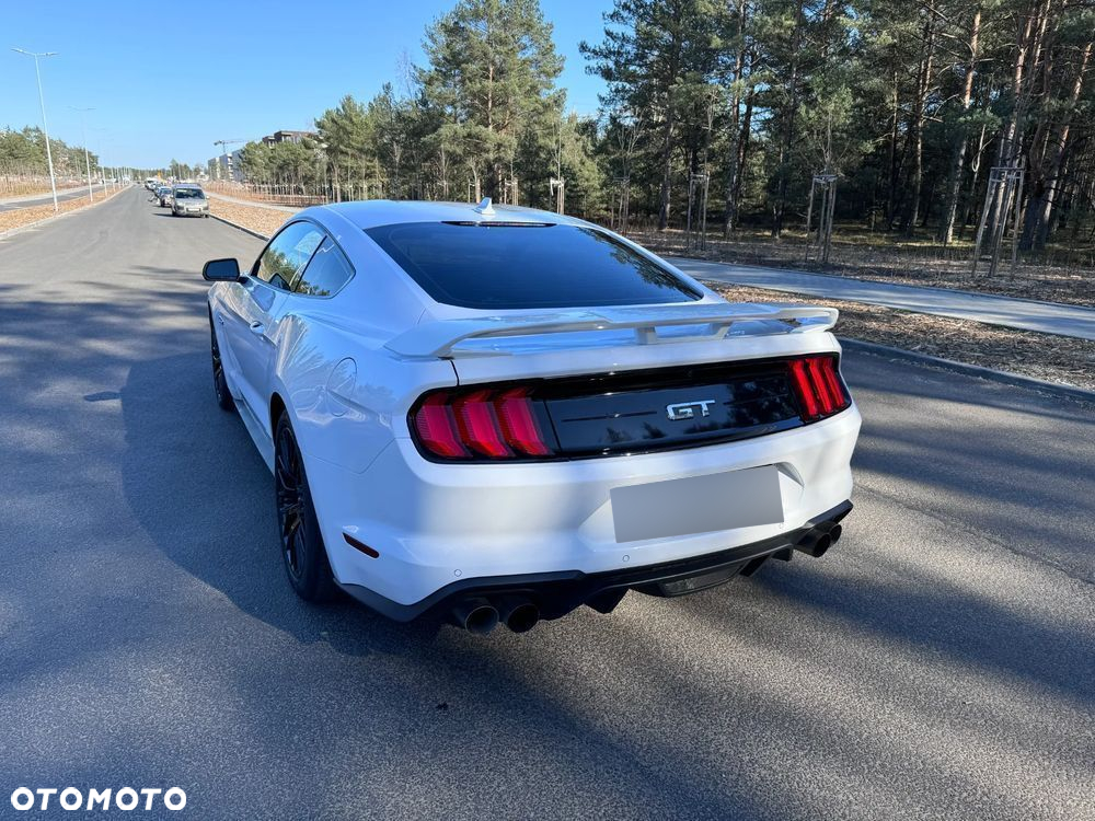 Ford Mustang - 16