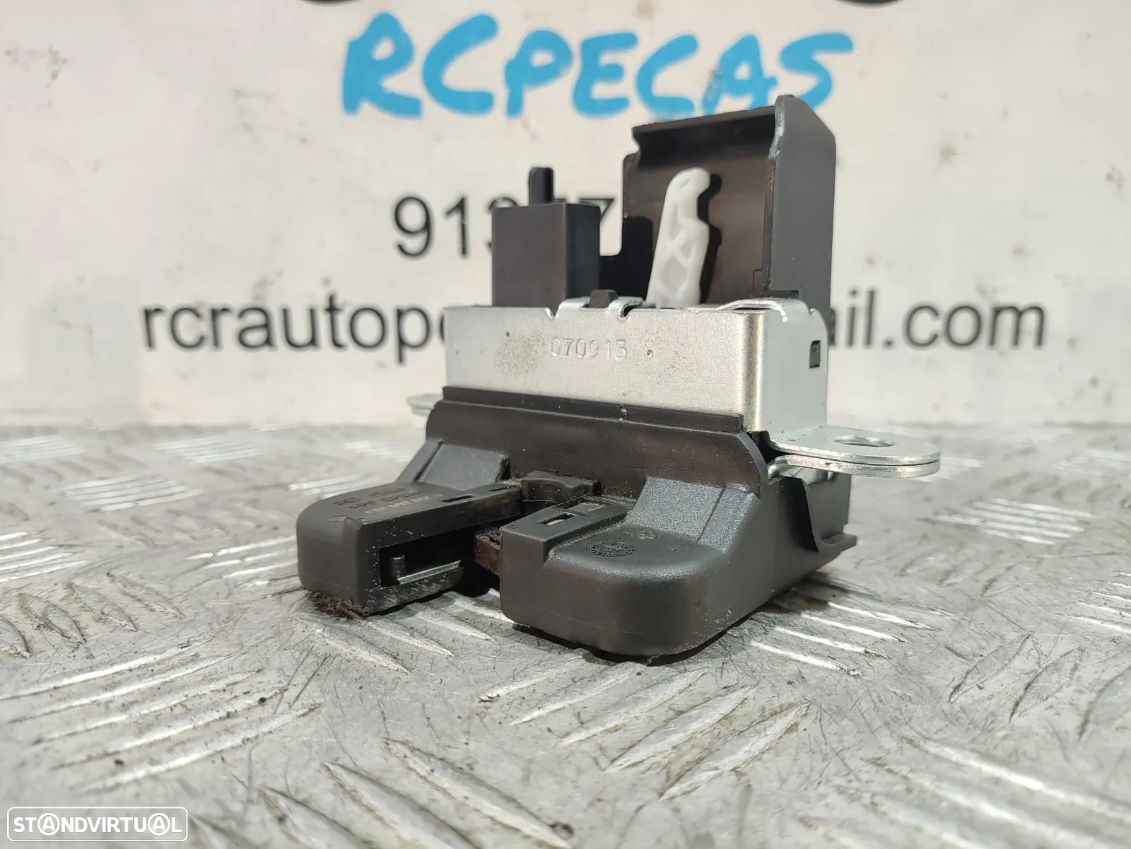 Fecho de mala VW Touran 1T3 original - 5