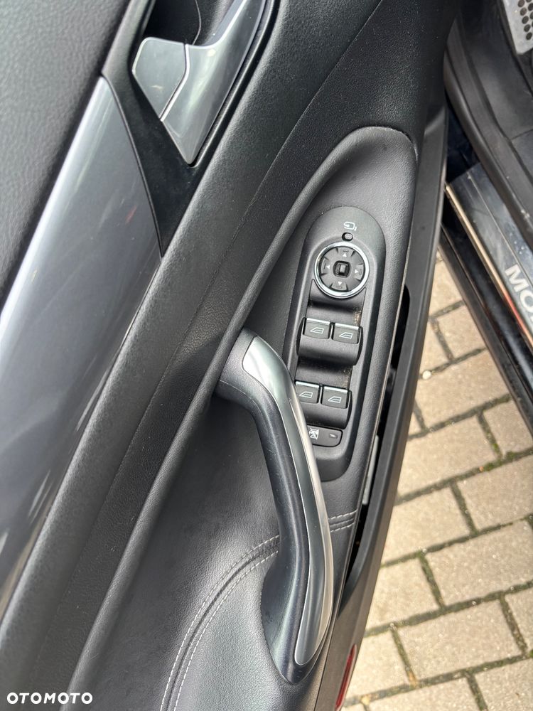 Ford Mondeo 2.0 TDCi Titanium - 23