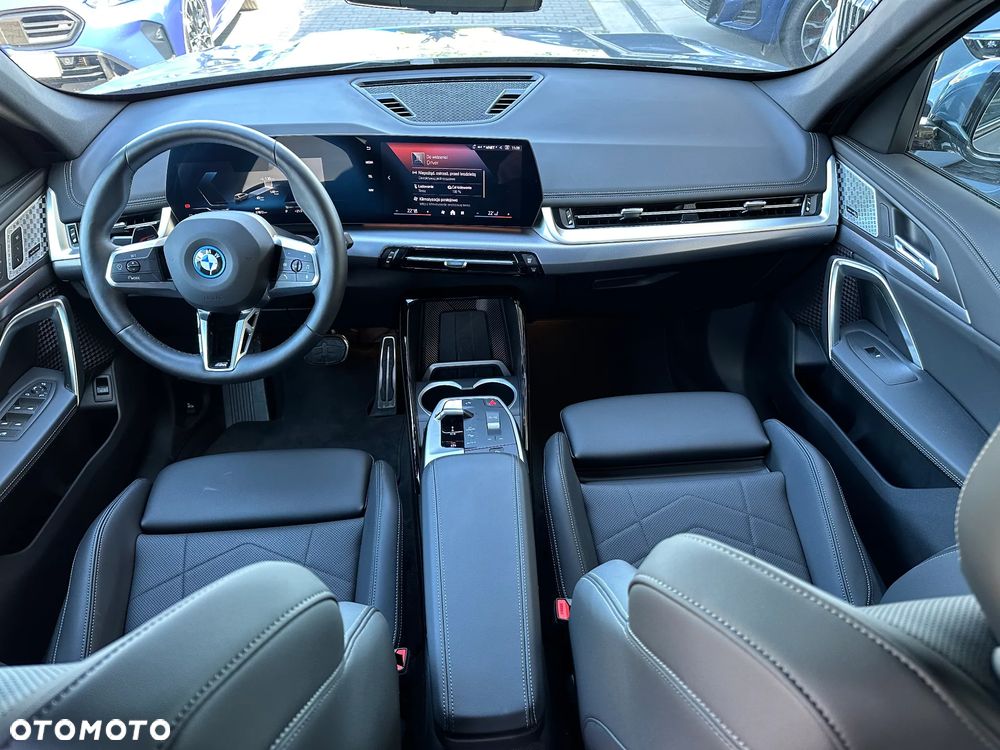 BMW iX1 xDrive30 66.5kWh M Sport - 8