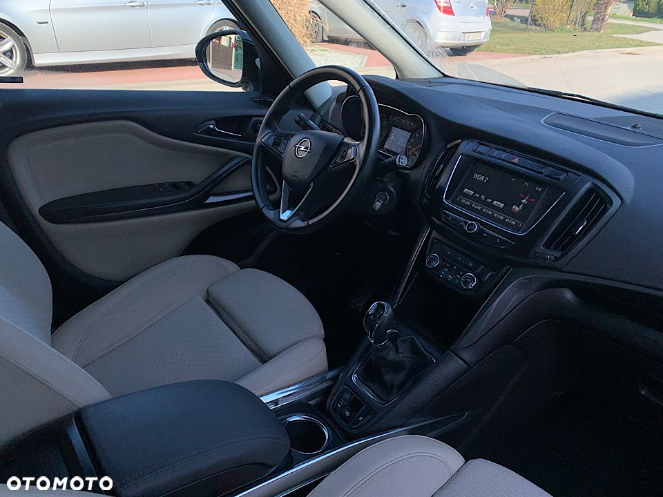Opel Zafira - 29