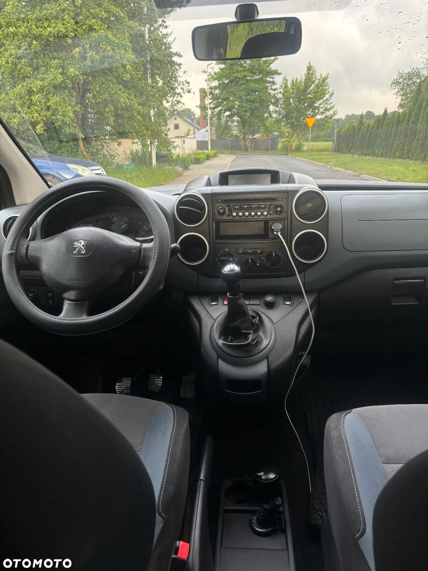 Peugeot Partner - 8