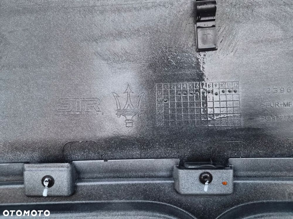 zderzak tył maserati granturismo lift oryginał nie klejony - 16