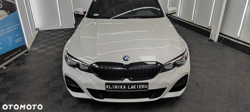 BMW Seria 3 320d xDrive M Sport - 21