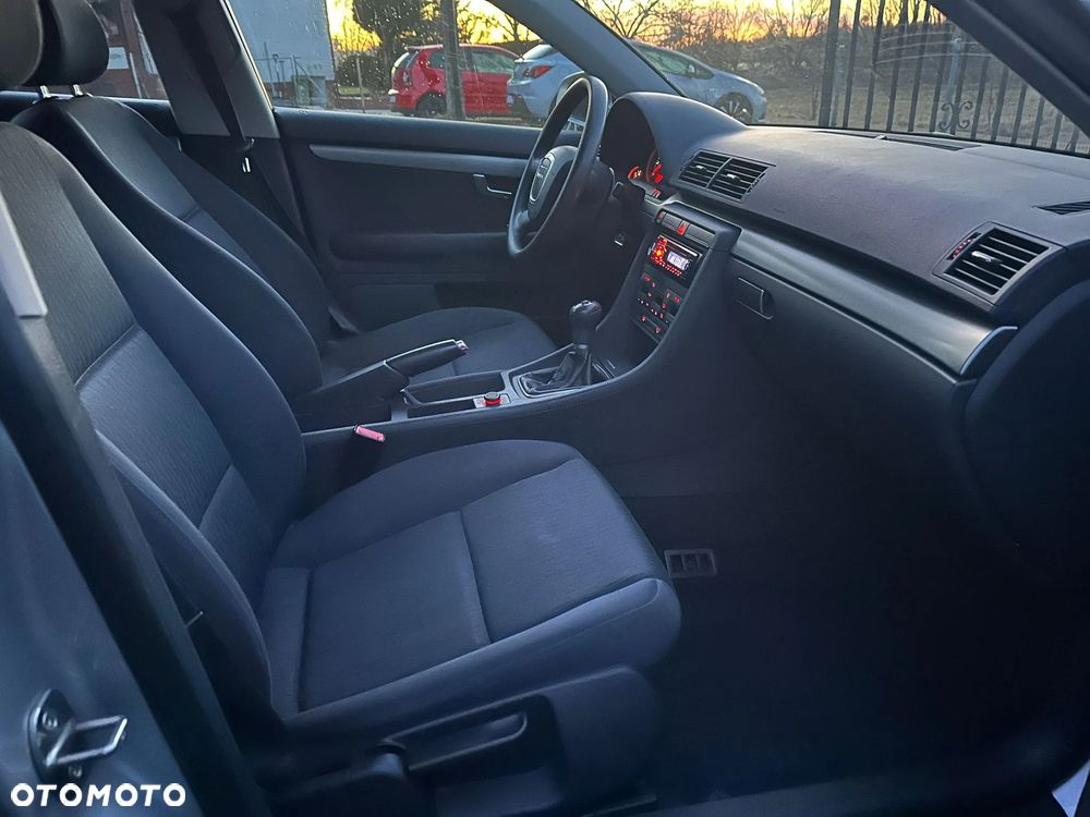 Audi A4 Avant - 15