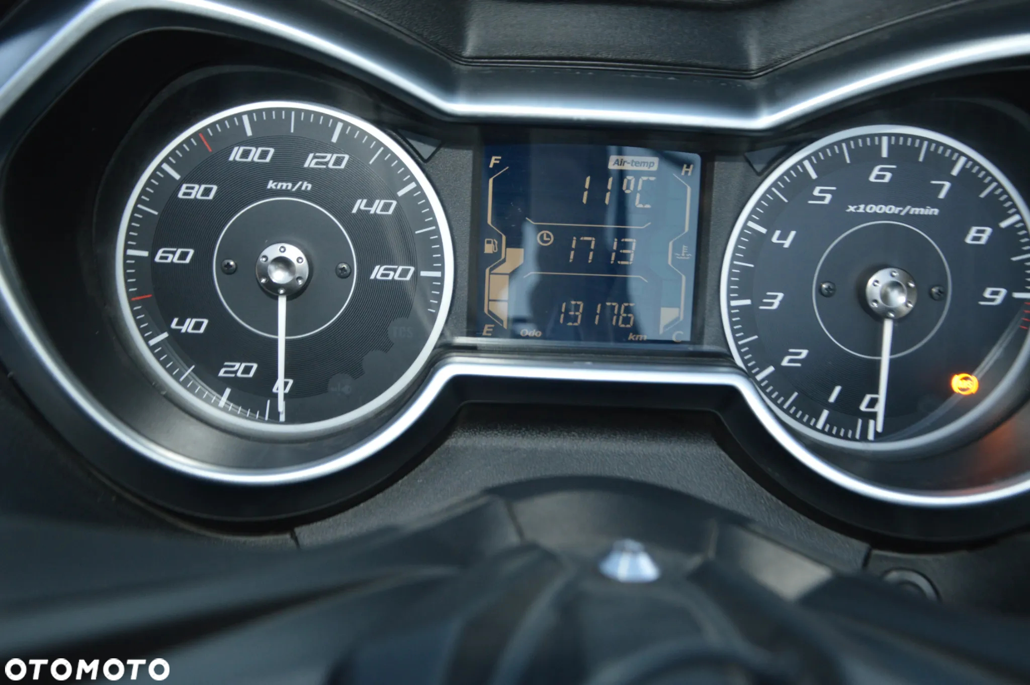 Yamaha X-max - 5