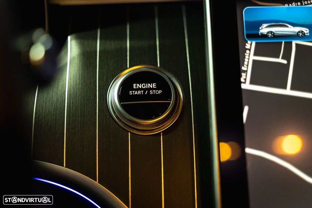 Mercedes-Benz C 300 e T 9G-TRONIC AMG Line - 12