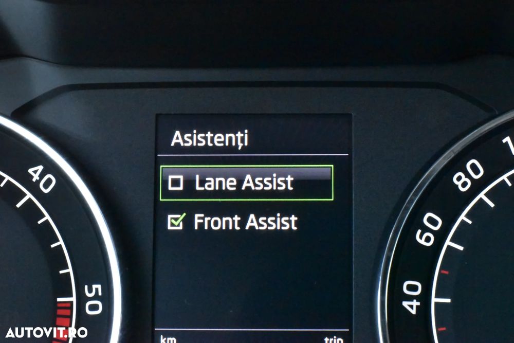 Skoda Superb 2.0 TDI DSG Style - 15