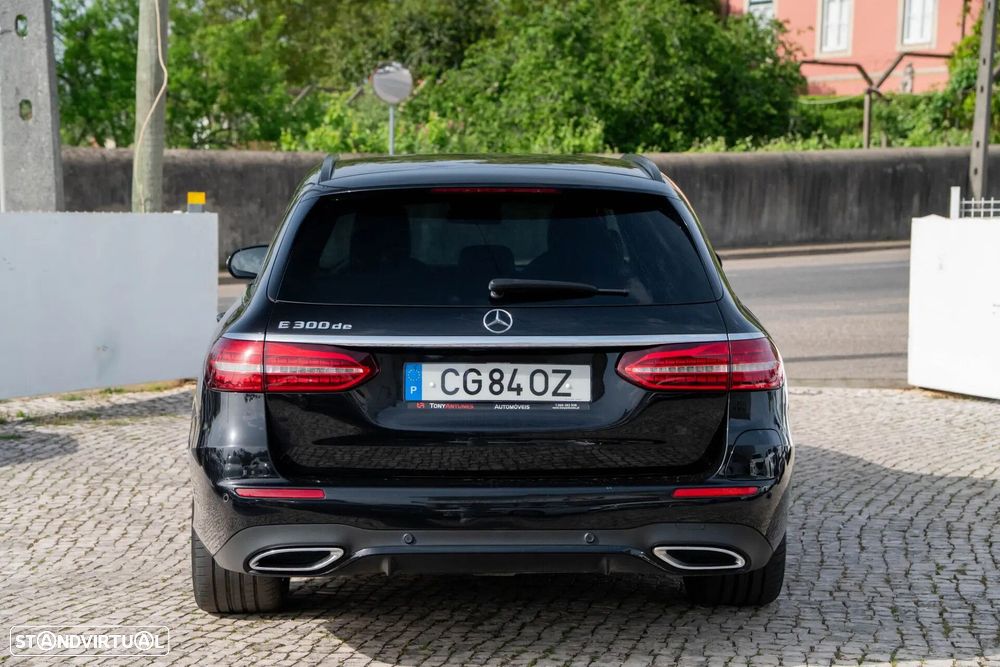 Mercedes-Benz E 300 - 12