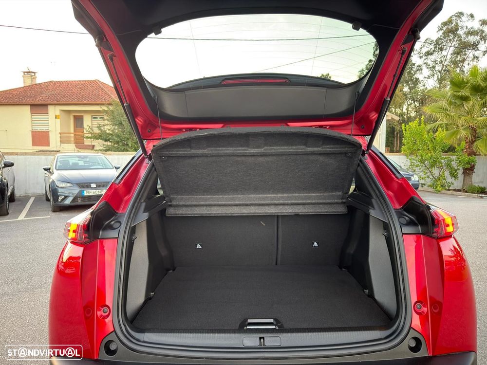 Peugeot 2008 1.2 PureTech GT EAT8 - 6