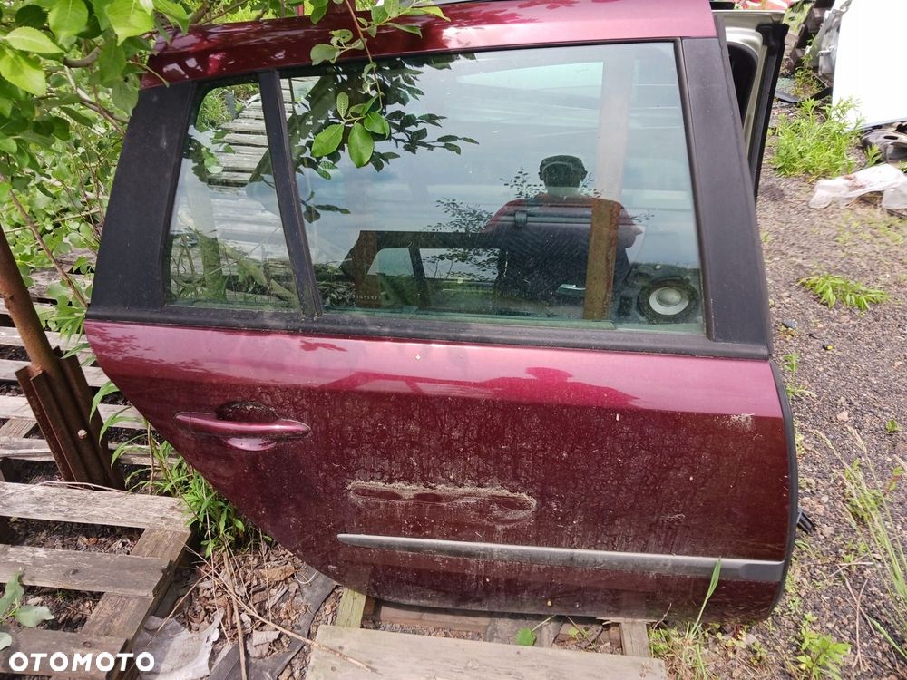 DRZWI PRAWY TYŁ RENAULT LAGUNA II 2 KOMBI 2001-2007 BORDO