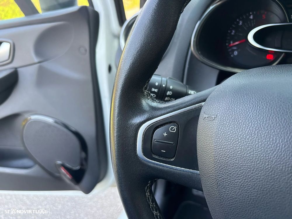 Renault Clio 1.5 dCi Limited EDition - 25