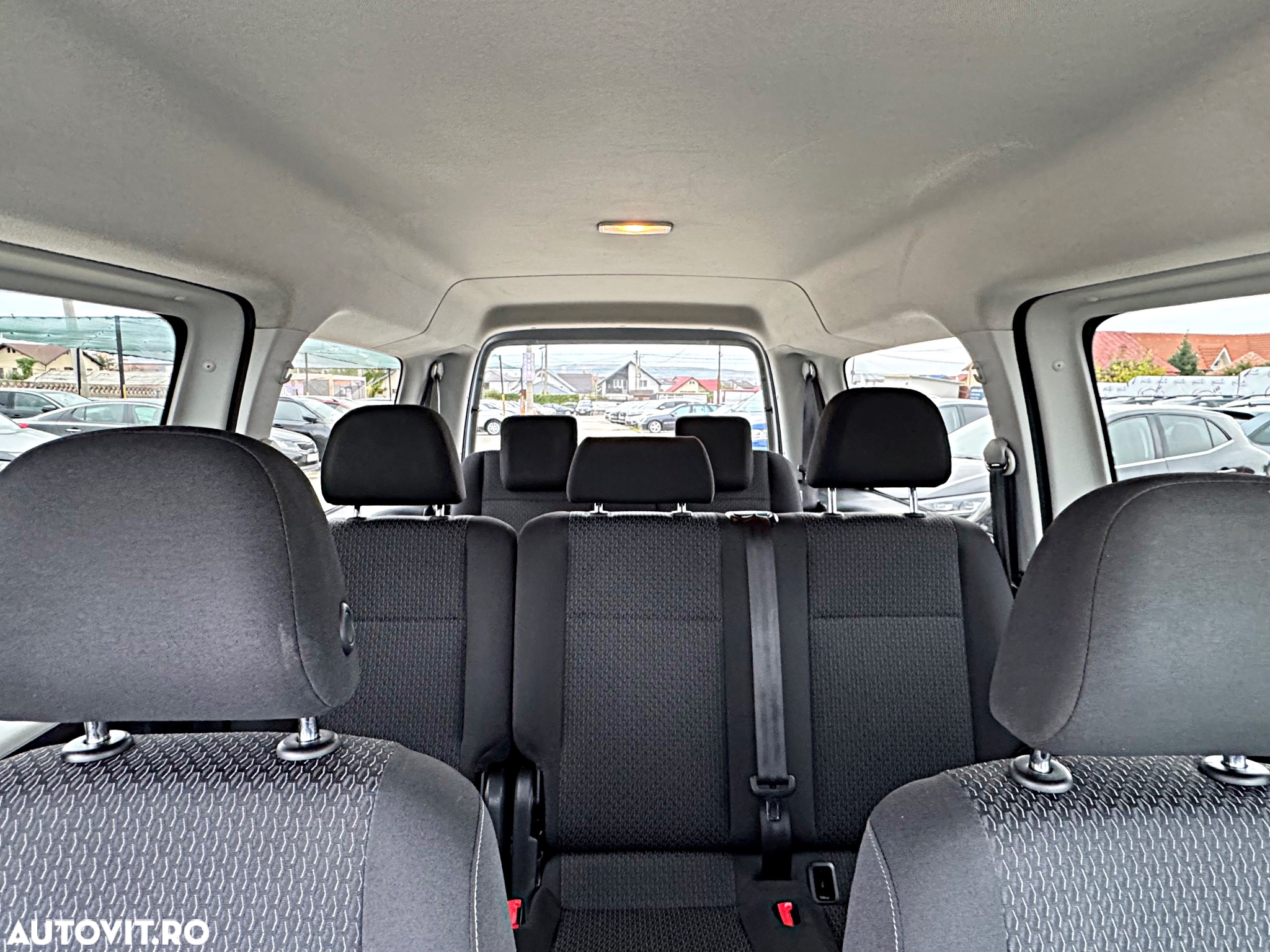 Volkswagen Caddy 2.0 TDI (7-Si.) Maxi Comfortline - 24