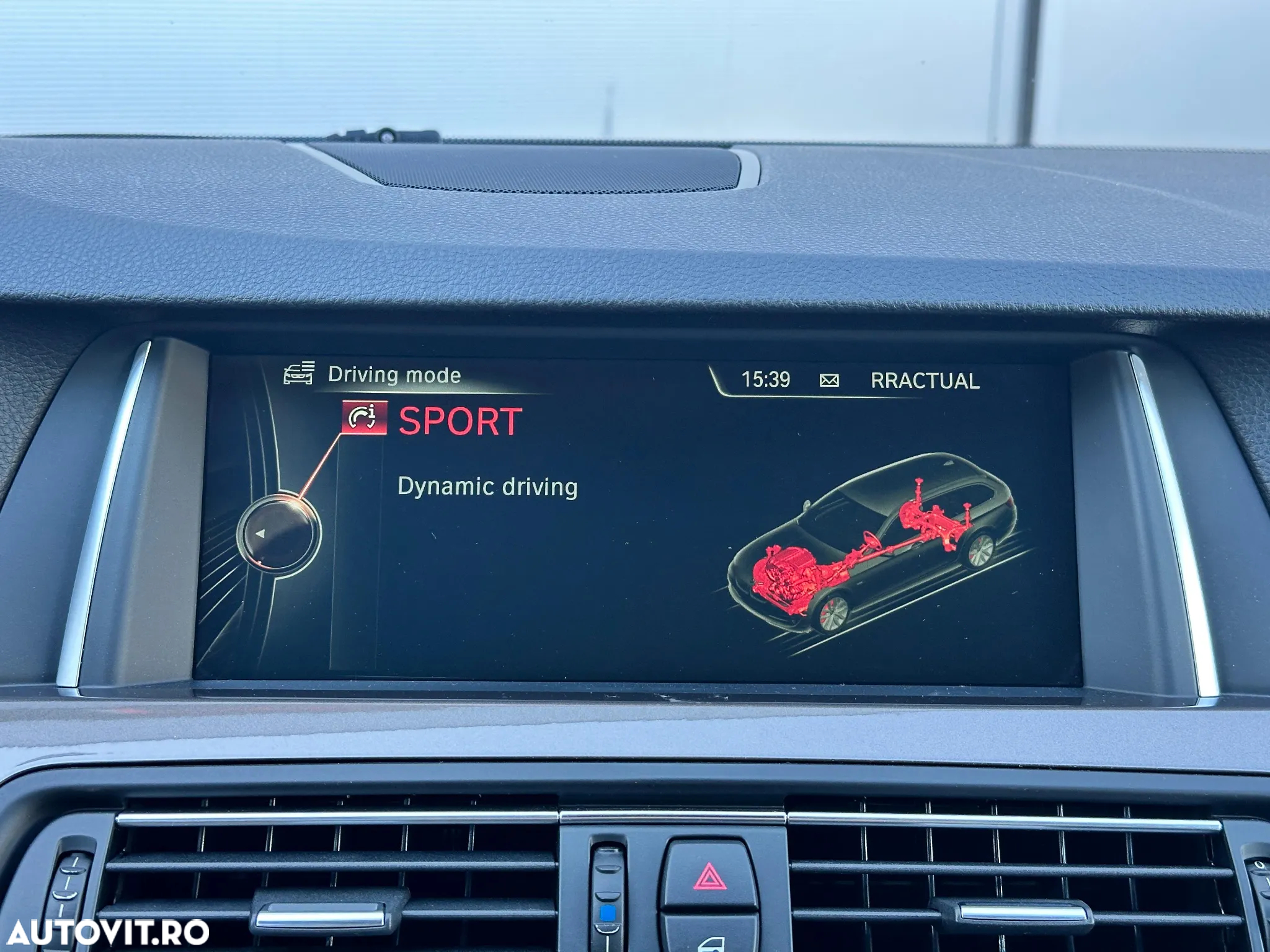 BMW Seria 5 520d Touring Aut. Modern Line - 33
