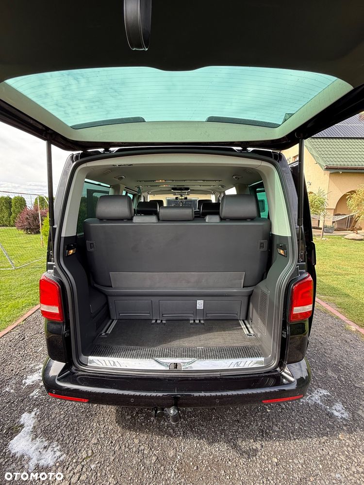 Volkswagen Multivan - 31