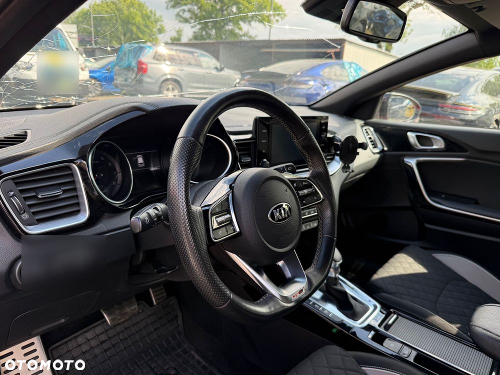 Kia ProCeed - 14